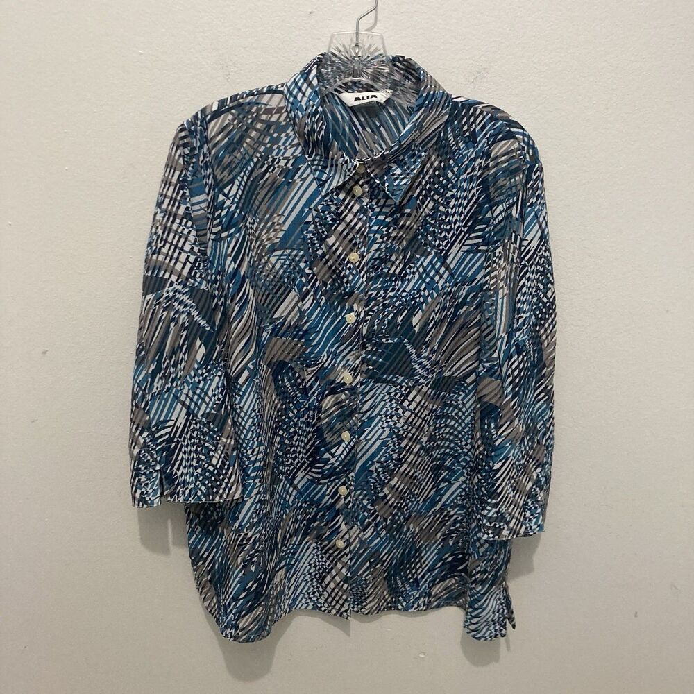 Alia White Blue Gray Leaf Print Collared 3/4 Sleeve Textured Button Up Top 14